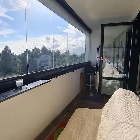 Renovated Studio With Spectacular Forest View Helsinki
